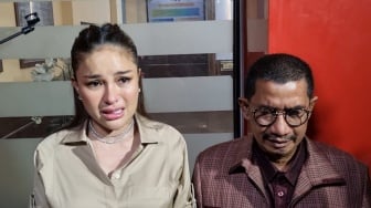 Usai Ketemu Lagi dan Pelukan, Nikita Mirzani Unggah Foto Lolly dengan Kedua Adiknya