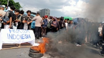 Geruduk Gedung DPR, Massa Tuntut Hapus Hak Imunitas Kejaksaan