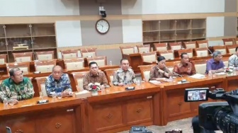 Isu Sri Mulyani Mundur Bikin IHSG Merosot? Begini Komentar Dasco