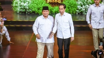 Prabowo dan Jokowi Tunjukkan Kemesraan di HUT ke-17 Gerindra