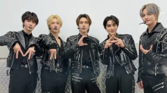 Hendery Balik Kampung, WayV Sukses Gelar Konser 'On The Way' di Macau