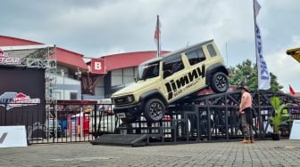 Rasakan Sensasi Off-Road Bersama Suzuki Jimny di IIMS 2025!