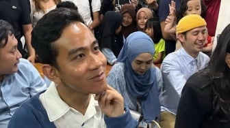 Gibran Minta Publik Laporkan Jika Ada Kendala, Netizen Beri Balasan Menohok: Lu Masalahnya..