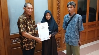 Jelang Pensiun, Ini Cerita Wali Kota Solo Tebus Ijazah Siswa Tak Mampu Bayar