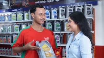 4 Tips Mudah Cara Mengenali Oli Asli dan Palsu Pertamina