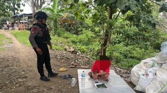 Mabuk Miras Sendirian di Kuburan, Pemuda Asal Jebres Ini Dikukut Tim Sparta