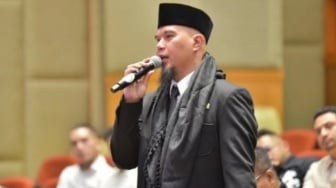 Ahmad Dhani Jawab Sindiran Stevi Item Soal 'Musisi Takut Miskin Jadi Koruptor Saja'