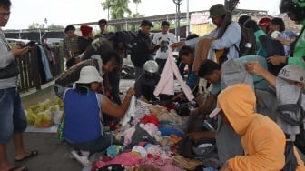 Di Balik Penampilannya, Punk Medan Gelar Pasar Gratis di Bawah Fly Over Jamin Ginting