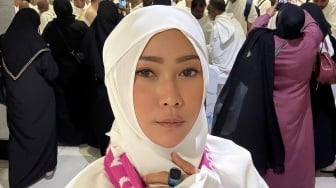 Sindir Tarawih Kilat, Inul Daratista Bagikan Bacaan Merdu Syekh Sudais