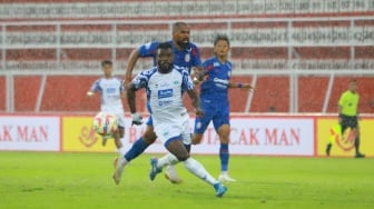 Arema FC Gagal Kalahkan PSIS Semarang, Ze Gomes Salahkan Lapangan: Ini Menyulitkan Kami!