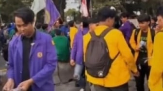 Cek Fakta: Pembagian Uang ke Mahasiswa yang Ikut Aksi Indonesia Gelap Februari 2025