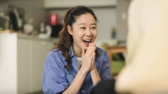 Rating Merosost, Gong Hyo Jin Ungkap Pemikiran Ending When the Stars Gossip