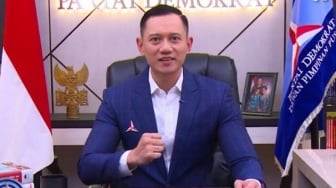 AHY Bongkar Upaya Kudeta Demokrat Era Jokowi di Depan Gibran, Rocky Gerung: Berani!