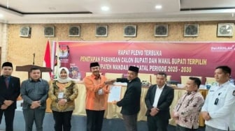 Sah! Saipullah-Atika Jadi Bupati dan Wakil Bupati Madina Terpilih