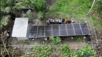 Nelayan Dumai Hadapi Perubahan Iklim dengan Teknologi PLTS dan Bioflok