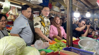 Sidak Pasar Tomang Barat, Hardiyanto Kenneth Temukan Beras Dijual Tak Sesuai HET