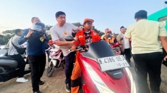 Menteri PKP Naik Motor Cek Tembok Kawasan Pantai Indah Kapuk