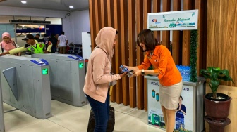Ngabuburit di Rel KA Marak, Penumpang Diperbolehkan Buka Puasa di Kereta Selama Ramadan