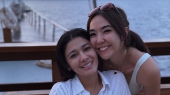 Ditemani Gisella Anastasia, Naysilla Mirdad Wujudkan Salah Satu Keinginan Paling Besar