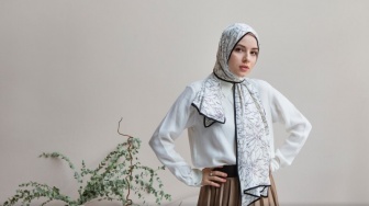 7 Gaya Inspirasi Outfit Bukber Hijab Simple dan Stylish, Tampil Kece Tanpa Ribet!
