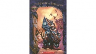 Memecahkan Teka-Teki Rumah Cermin di Novel The House of Mirrors