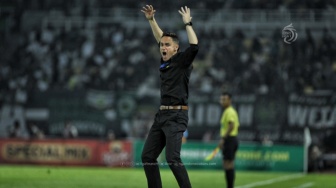 Paul Munster Jaga Mental Pemain Persebaya Surabaya, PSM Makassar Jadi Ujian Berat?