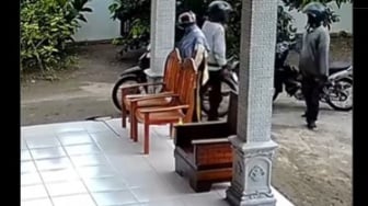 Viral Aksi Pengemis di Mojokerto Nekat Masuk Rumah Minta Rp50 Ribu: Jangan-jangan Mafia Macau