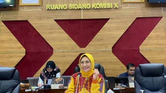 Guru Telanjangi 22 Siswa SD di Jember, Komisi X DPR: Harus Ada Efek Jera, Bila Perlu Diberhentikan