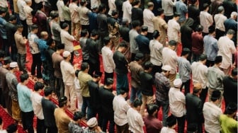 Doa Setelah Sholat Tarawih dan Witir Lengkap Arab dan Artinya