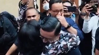 Kehadiran Anies di Sidang Perdana Bikin Tom Lembong Sumringah, Siap Buktikan Diri Tak Bersalah di Pengadilan