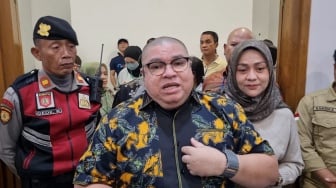 Beda Nasib Baim Wong dan Razman Arif Nasution Saat Jenguk Nikita Mirzani, Real Tamu Tak Diundang