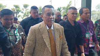 Dikawal Bodygruad ke Pengadilan, Hotman Paris Cibir Razman Arif Nasution Jelang Sidang: Salah Lawan!