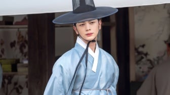 Comeback Usai Hiatus 3 Tahun, Ini Peran Yook Sungjae di The Haunted Palace