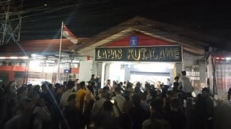 Detik-detik Puluhan Tahanan Kutacane Kabur dari Lapas, Berhamburan Lompati Pagar