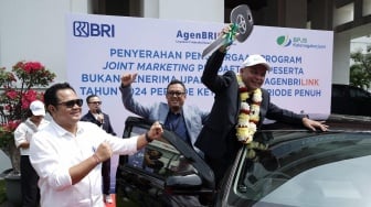 Sukses Daftarkan 7.215 Pekerja BPU, AgenBRILink Narsun Raih Grand Prize Mobil