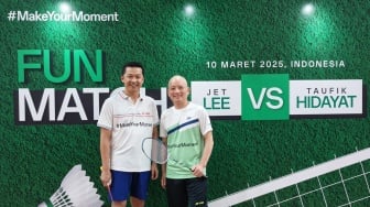 Jet Lee Gandeng Legenda Bulutangkis RI Taufik Hidayat di Fun Match Badminton