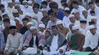 Niat dan Tata Cara Mandi Sebelum Sholat Idul Fitri