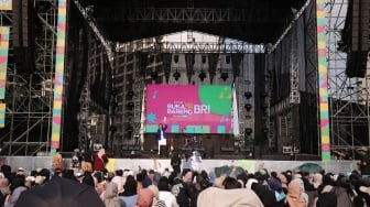 BRI Festival 2025 Hadir, Ribuan Pengunjung Siap Nikmati Buka Bareng dengan Kuliner dan Hiburan Seru