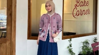 Jangan Salah Kostum! Ini 4 Ide OOTD Bukber Modis ala Kirana Salsabila