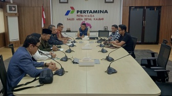 Komisi Informasi Kalbar Dorong Pertamina Patra Niaga Tingkatkan Keterbukaan Informasi Jelang Idul Fitri