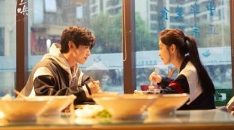 Ulasan Drama Korea The First Frost: Kisah Cinta yang Manis tapi Pelik