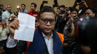 Bacakan Eksepsi, Hasto Minta Dibebaskan Hakim: Paling Lambat 24 Jam Sejak Sidang Putusan