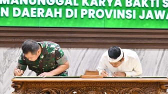 Perjanjian Kerja Sama Manunggal Karya Bakti Telah Ditandatangani PemdaprovTNI AD