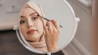 Eat Your Skincare: 8 Buah-buahan yang Harus Rajin Kamu Makan agar Glowing saat Lebaran 2025