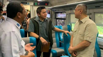 Bareng Seskab Teddy Cek Langsung Kesiapan Stasiun Gambir untuk Lebaran 2025, Menhub Ingin Mudik Aman