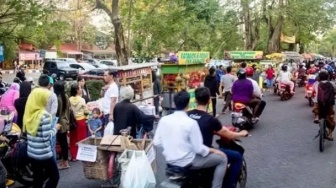 Siap-Siap Ngabuburit! Ini 4 Rekomendasi Spot Berburu Takjil Paling Hits di Cibinong Bogor