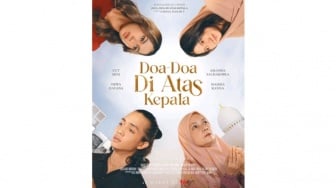 Film Doa-Doa di Atas Kepala: Saat Mendengar Doa Orang Lain Jadi Ujian Hidup