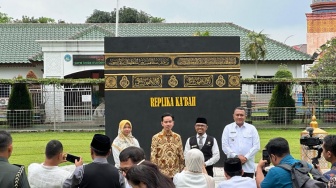 Kehadiran Gibran Bikin Heboh Sekolah Al-Madinah, Bupati Bogor Ikut Menyambut