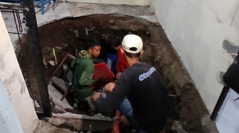 Heboh Tanah Ambles di Gedung Serba Guna, Dua Warga Kadipiro Jadi Korban