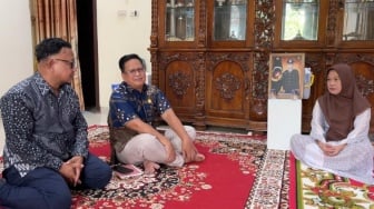 Ibu Polisi Korban Penembakan di Way Kanan Minta Keadilan: Pelaku Harus Dihukum Seberat-beratnya!